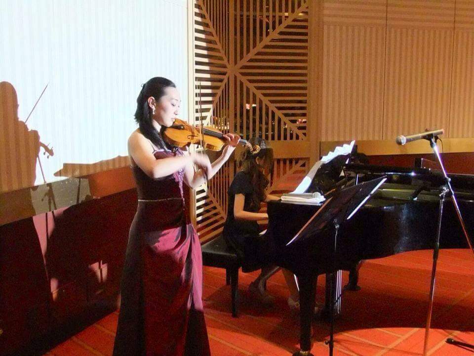 個人のお客様からの演奏依頼『披露宴・結婚式バイオリン派遣演奏』inヒルトン東京 